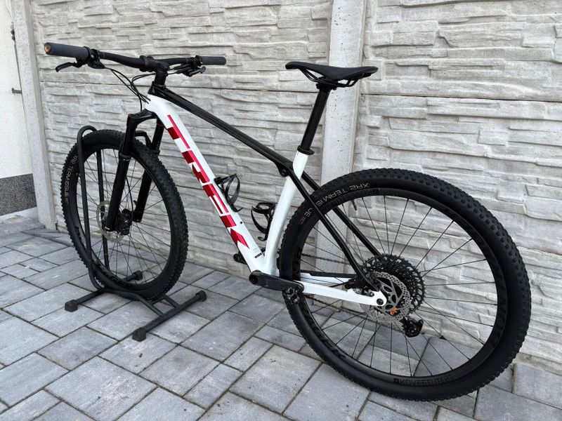 Trek Procaliber 9.7 karbonová kola kovee