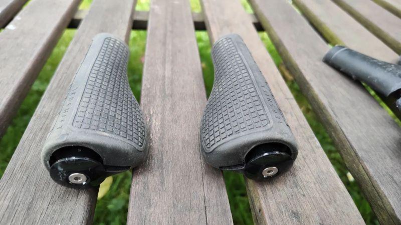 Redshift Cruise Control Grips 