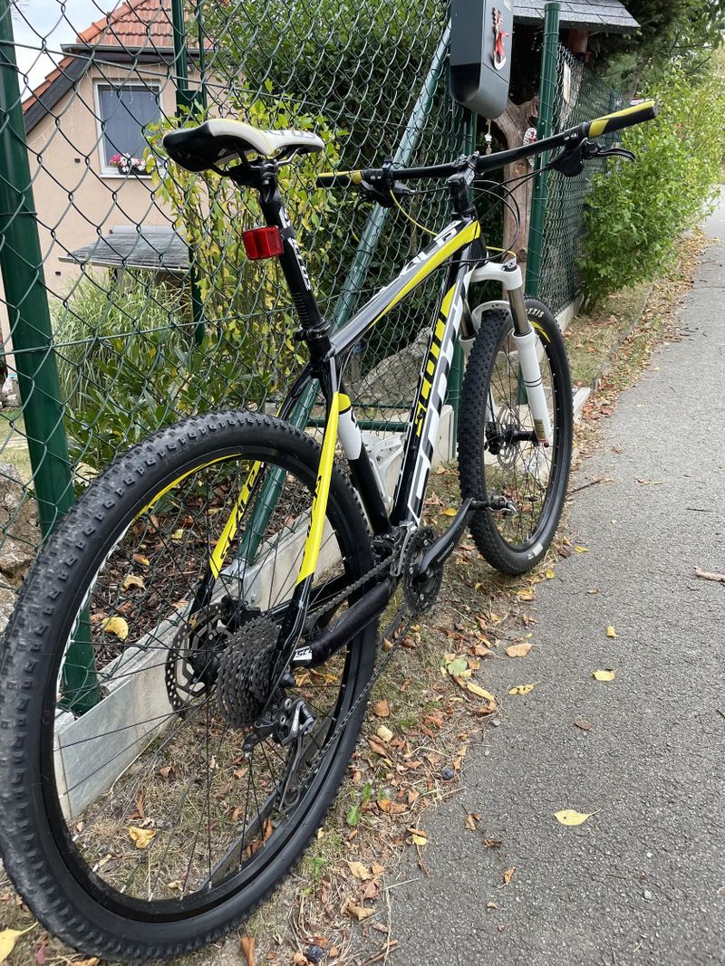Scott SCALE 770