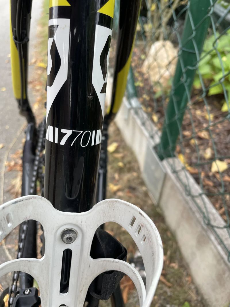 Scott SCALE 770