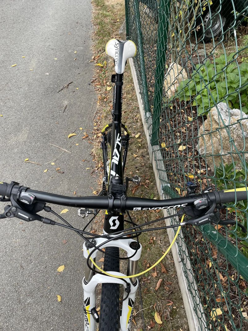 Scott SCALE 770