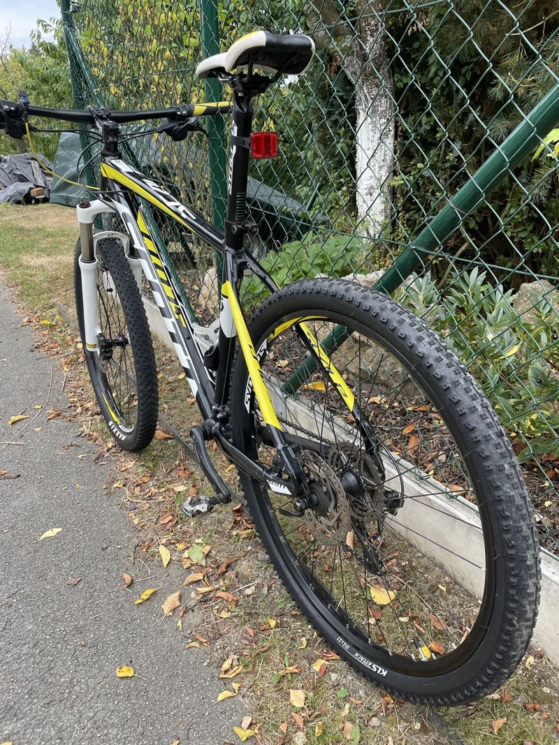 Scott SCALE 770