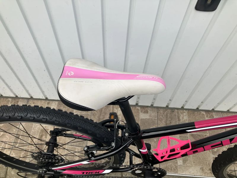 TREK 24 PRO SLEČNY