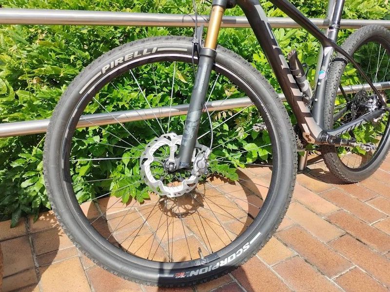 Scott SCALE 900