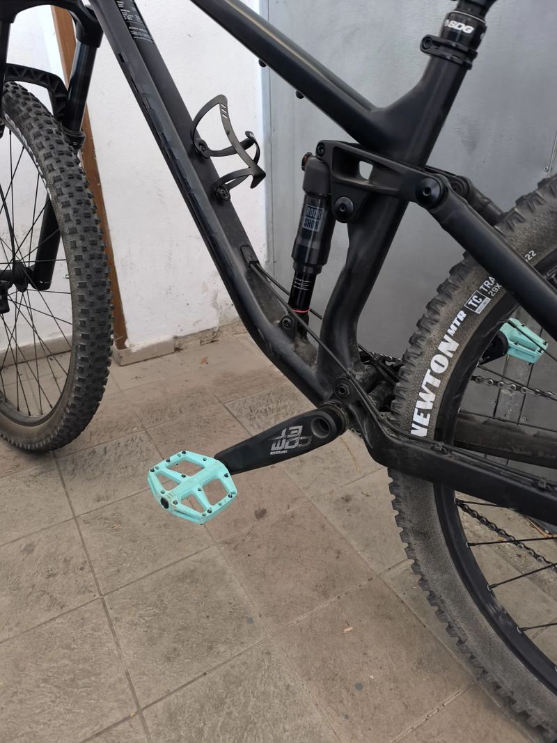 Norco Fluid A4 Black 29-L