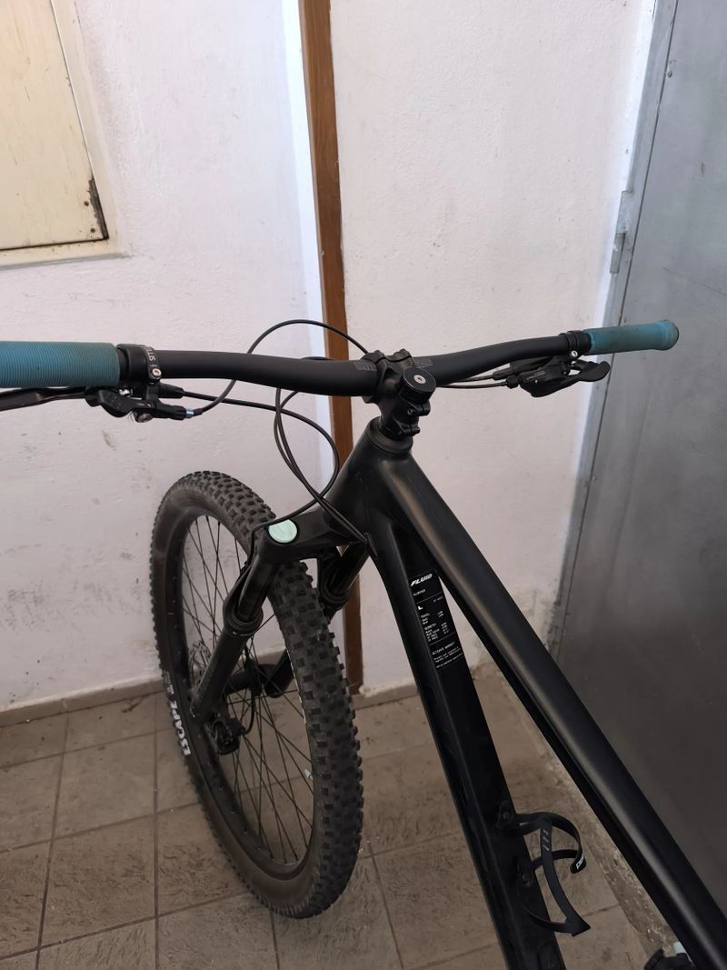 Norco Fluid A4 Black 29-L