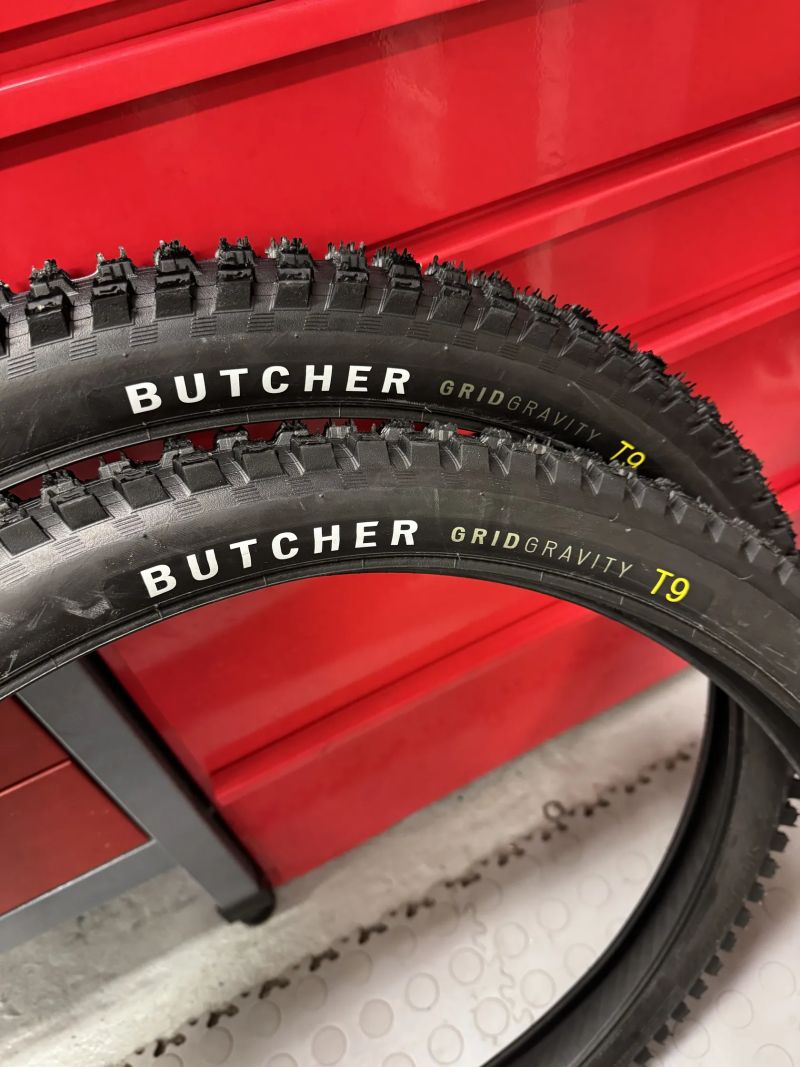 Ráfky,kotouče,pláště specialized