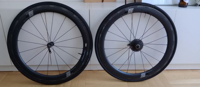Silnicni karbonova kola rafkove brzdy Vision 55 SC TLR Shimano kazeta 10 speed