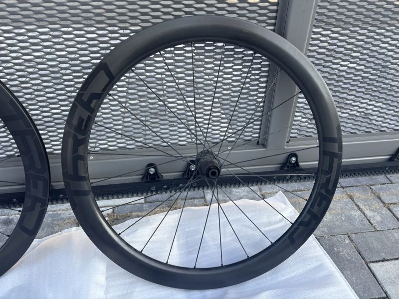 česká zapletená kola THREAD 50mm DT350