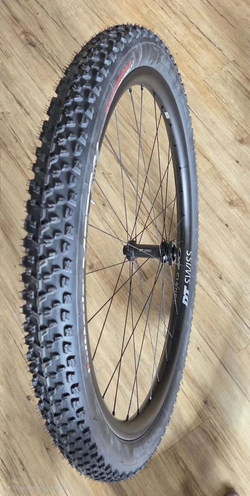 DT Swiss XRC1501 - nikdy nejeté, sundané z nového kola