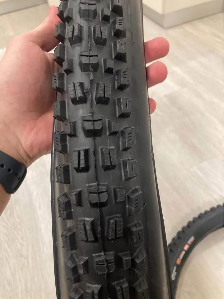 Maxxis ASSEGAI 29x2,5 WT 3C maxxgrip EXO+; Maxxis DHRII 27,5x2,4 WT 3C maxxterra EXO+