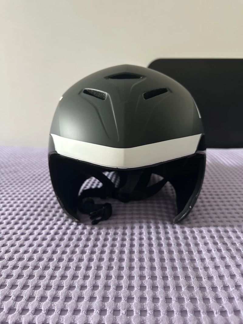 Aero přilba MET