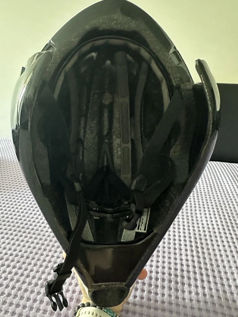 Aero přilba MET