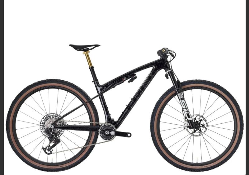 celoodpružené kolo TREK SUPERCALIBER SLR 9.9 XX AXS Flight Attendant Gen 2 carbon smoke / galactic 