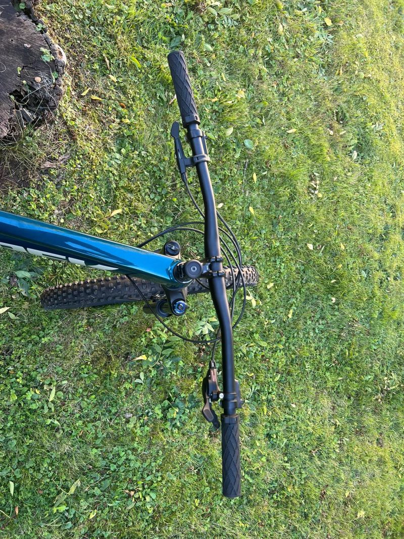 Trek Roscoe 7 Dark aquatic