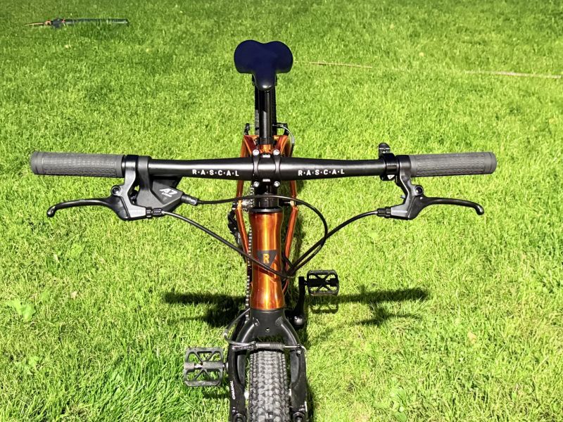 Rascal 26s Flame 10rychlostní, řetěz