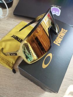 Oakley Sutro Fortnite Midas 