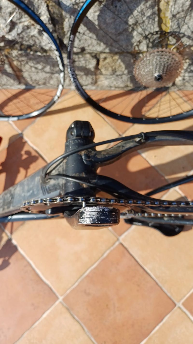 Superior XT 949 SE -prasklý rám 