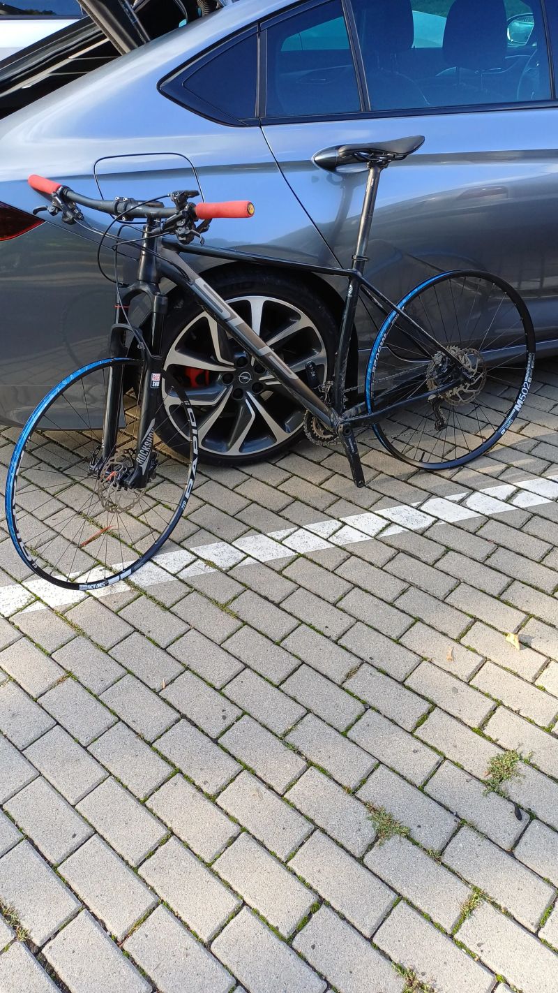 Superior XT 949 SE -prasklý rám 