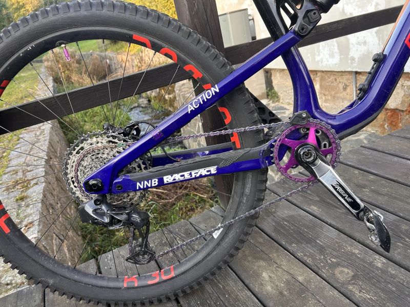 Rocky Mountain Altitude Carbon 90
