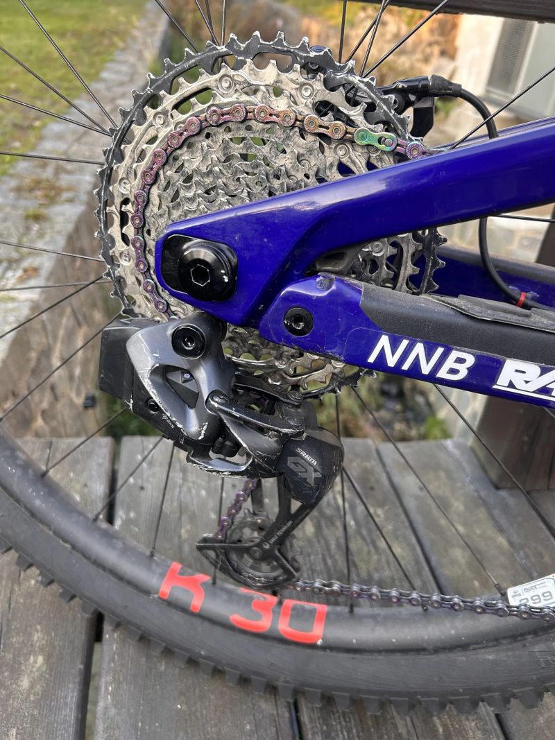 Rocky Mountain Altitude Carbon 90