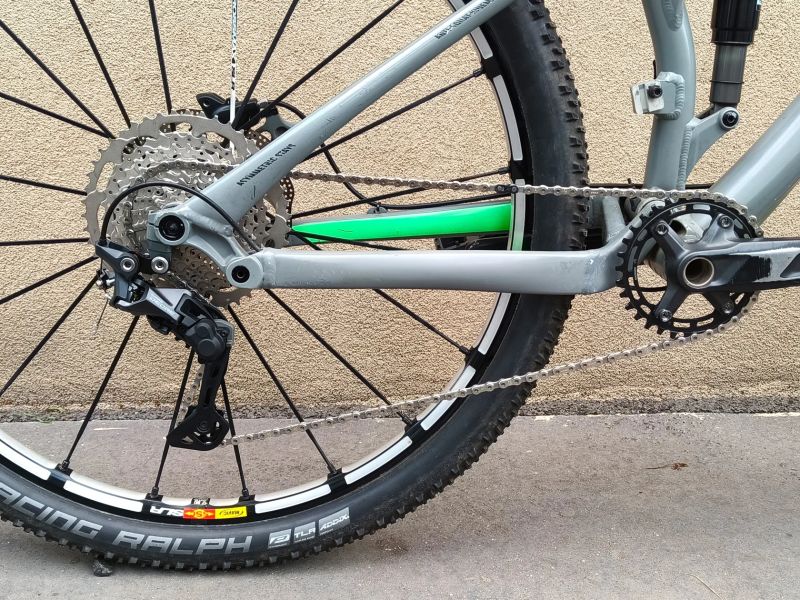 Canyon Nerve AL 9.0, 29", vel. S/M, NOVÉ KOMPONENTY