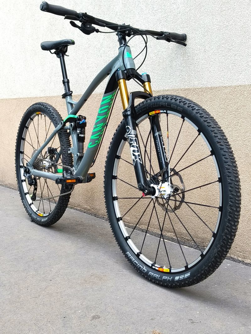 Canyon Nerve AL 9.0, 29", vel. S/M, NOVÉ KOMPONENTY