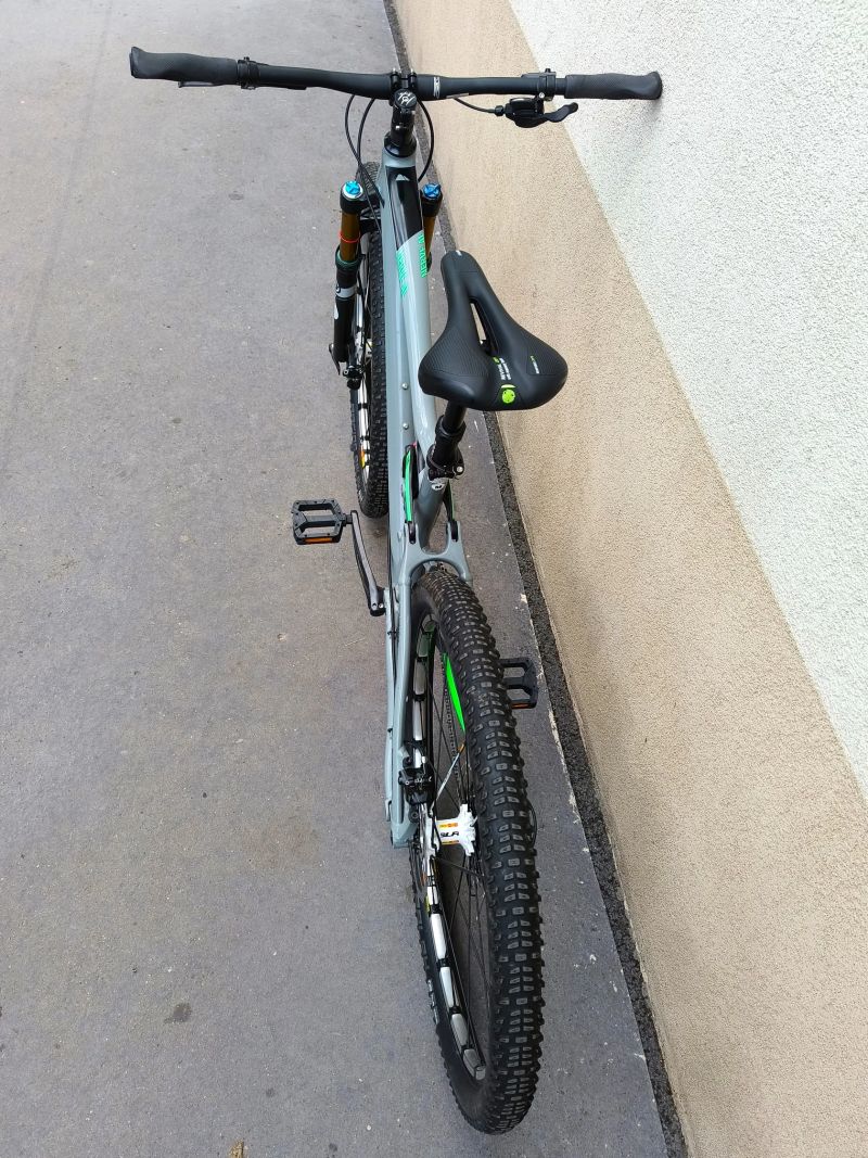Canyon Nerve AL 9.0, 29", vel. S/M, NOVÉ KOMPONENTY