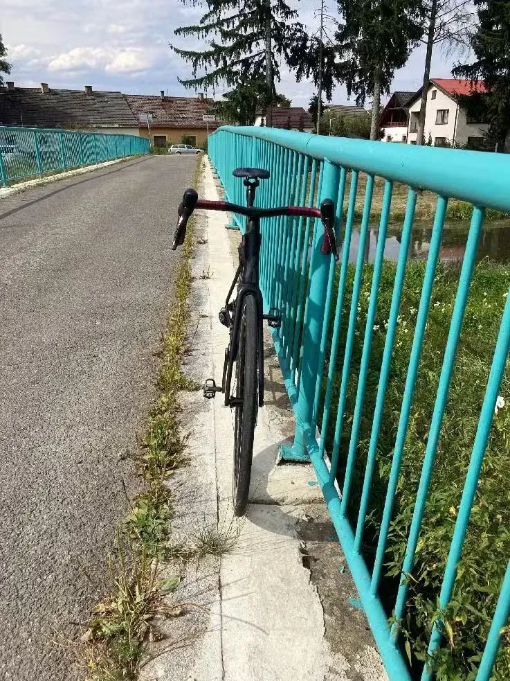 Prodám luxusní full karbon endurance silničku Rose Reveal 06 Sram Red AXS / SLEVA 140.000 Kč 