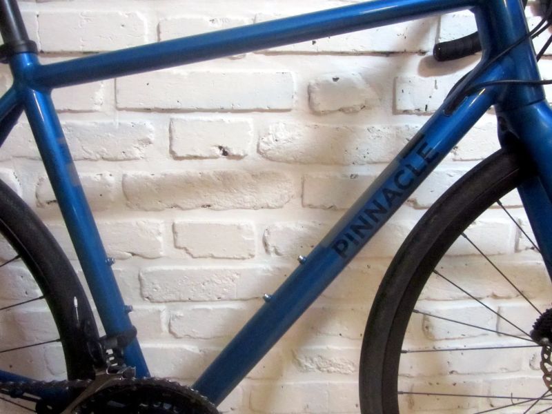 PINNACLE DOLOMITE FIVE na shimano 105, 54 cm. Super stav