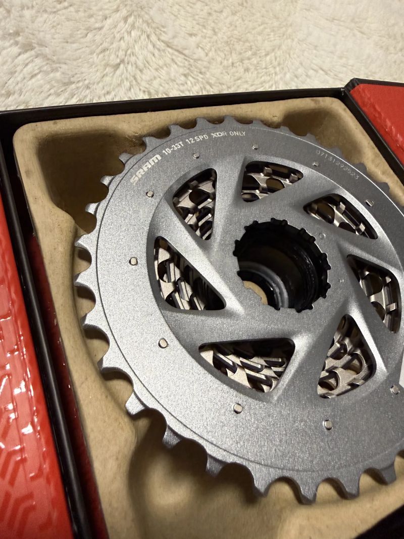 Prodám kazetu SRAM RED XG-1290 10-33