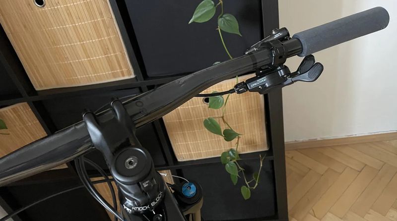 Trek Procaliber 9.8 / Crystal White / vel.L / XT 1x12 / 10kg
