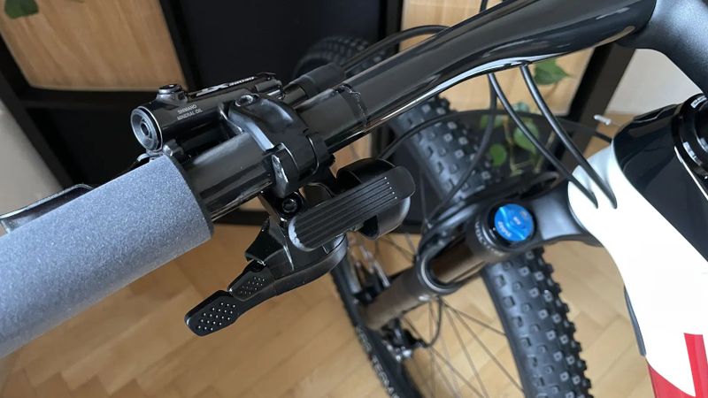 Trek Procaliber 9.8 / Crystal White / vel.L / XT 1x12 / 10kg