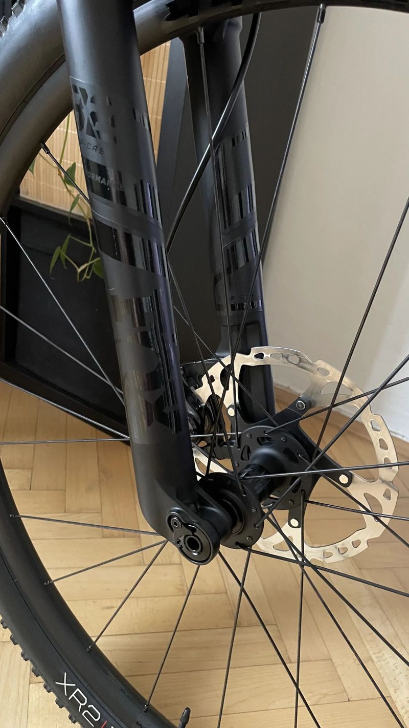 Trek Procaliber 9.8 / Crystal White / vel.L / XT 1x12 / 10kg