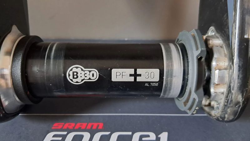 kliky SRAM Force s převodníky