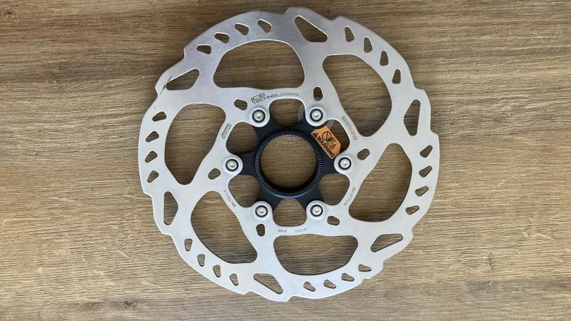 Shimano SM-RT70 prodám nebo vyměním 