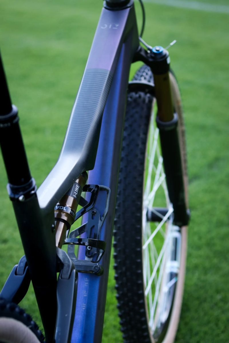 Orbea Oiz na XX1 transmission + výplety s Berdy (provázkové špice) vel. L