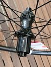 DT SWISS G1800 Spline DB 25 Ratchet LN18 - zapletená kola pro gravel biky - NOVÁ