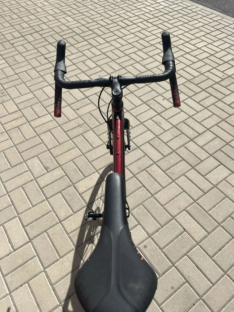 Kross Esker najeto cca. 500km nove komponenty 