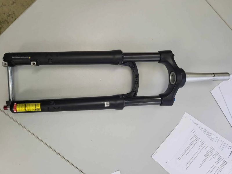 prodám vidlici SR Suntour X1-32 LO-R Air zdvih 120 mm