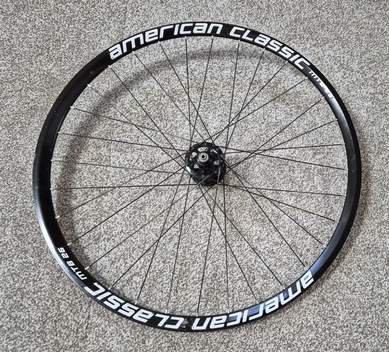 Lehká 26" kola American Classic - pár pouze 1490g