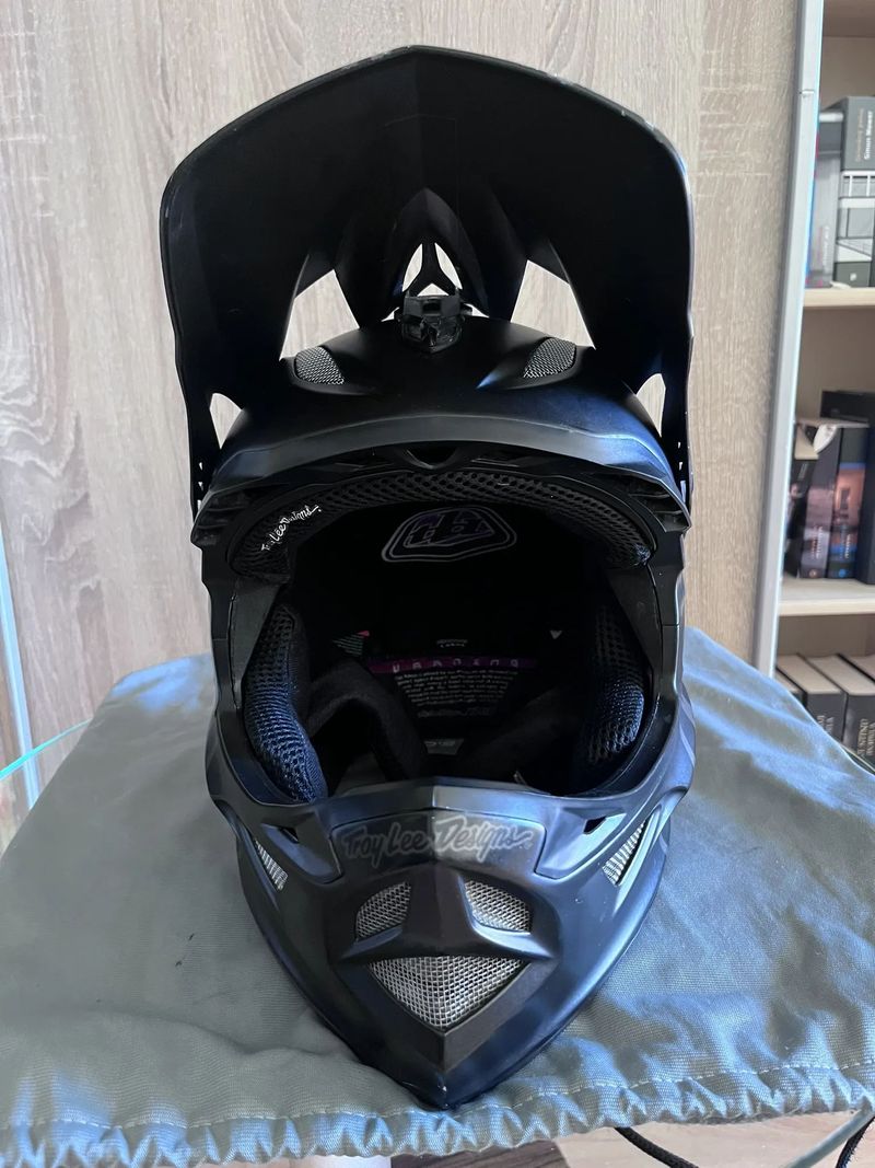 Troy Lee Designs D3