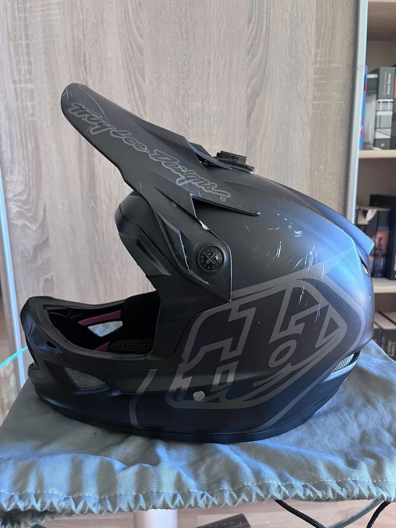 Troy Lee Designs D3