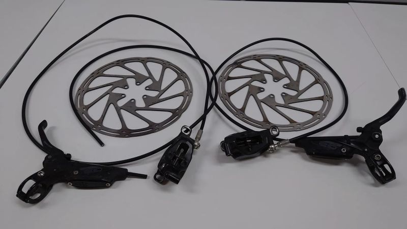 Brzdy SRAM G2 RSC, přední/zadní, 4-pístkové + kotouče 203mm