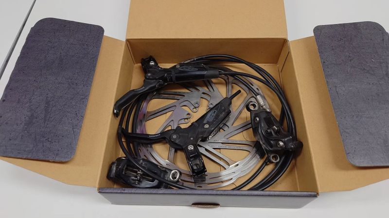 Brzdy SRAM G2 RSC, přední/zadní, 4-pístkové + kotouče 203mm