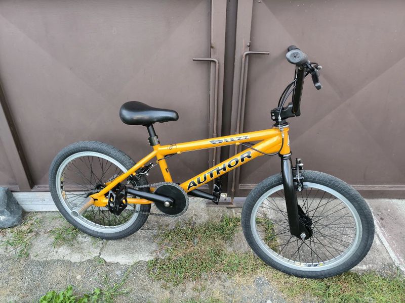 Author Buzz BMX