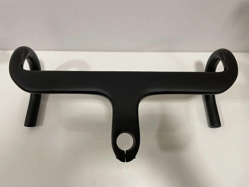 Aero karbonový kokpit 100X420, kopie Syncros