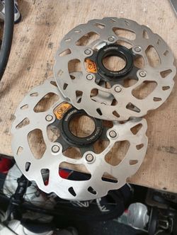 Kotouče Shimano SM-RT70SS 
