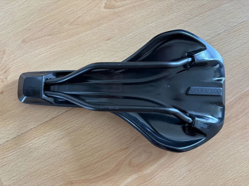 Sedlo syncross