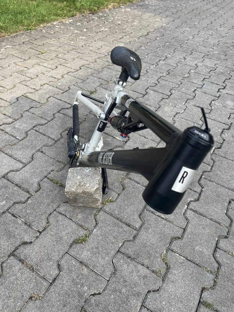 Slopestyle dirt ram rose the jester L